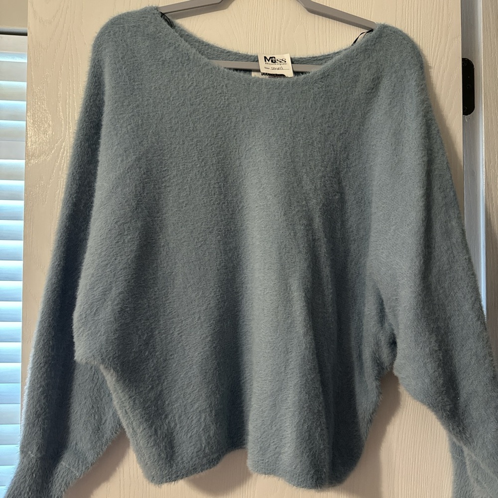 Women’s sweater